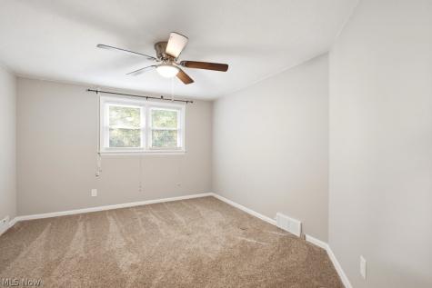 6514 Bonroi Drive Seven Hills OH 44131