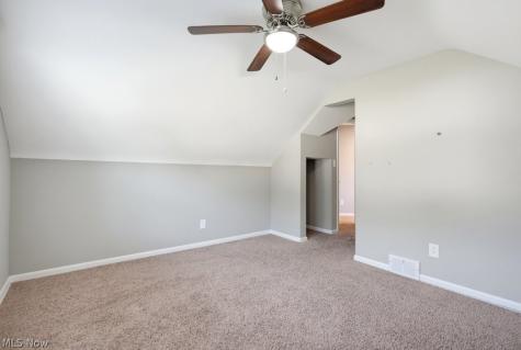 6514 Bonroi Drive Seven Hills OH 44131