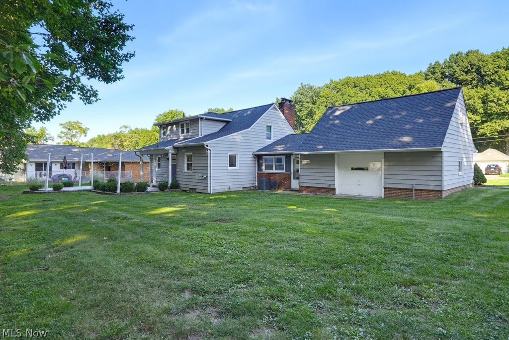 6514 Bonroi Drive Seven Hills OH 44131