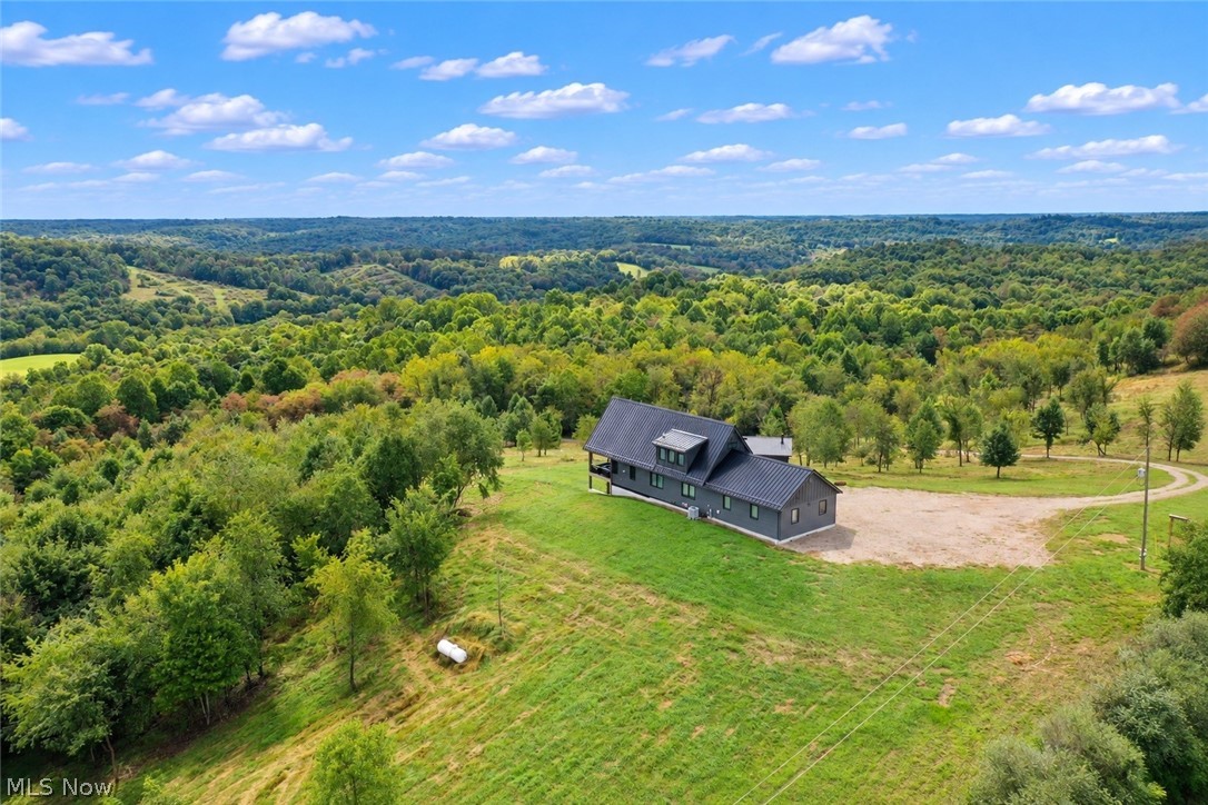 18853 Township Road 65 Coshocton OH 43844