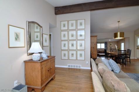 5331 Chickadee Lane Lyndhurst OH 44124