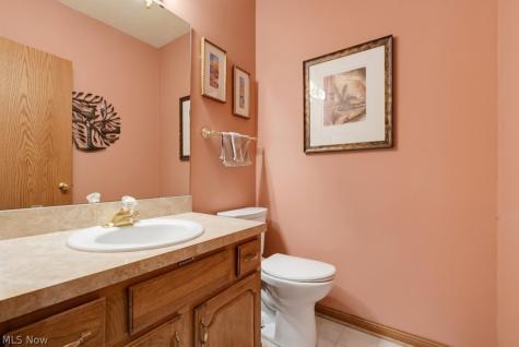 868 Carriage Park Oval Westlake OH 44145
