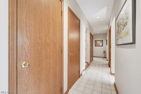 868 Carriage Park Oval Westlake OH 44145