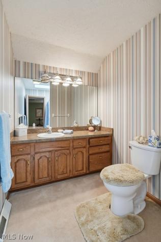868 Carriage Park Oval Westlake OH 44145