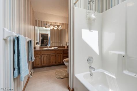 868 Carriage Park Oval Westlake OH 44145