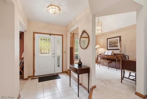 868 Carriage Park Oval Westlake OH 44145