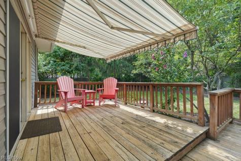 868 Carriage Park Oval Westlake OH 44145