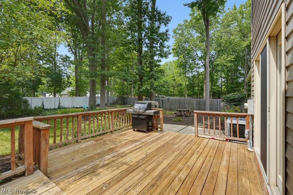 868 Carriage Park Oval Westlake OH 44145