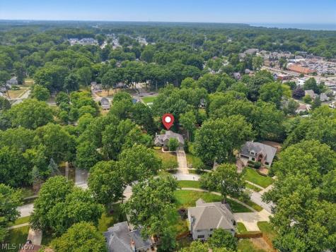 868 Carriage Park Oval Westlake OH 44145