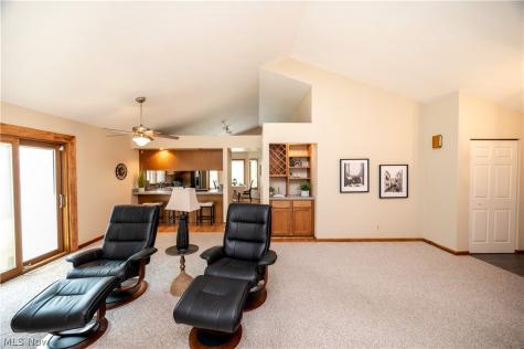 1015 Niles Vienna Road Niles OH 44446