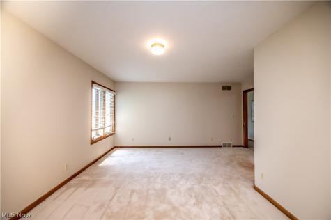 1015 Niles Vienna Road Niles OH 44446