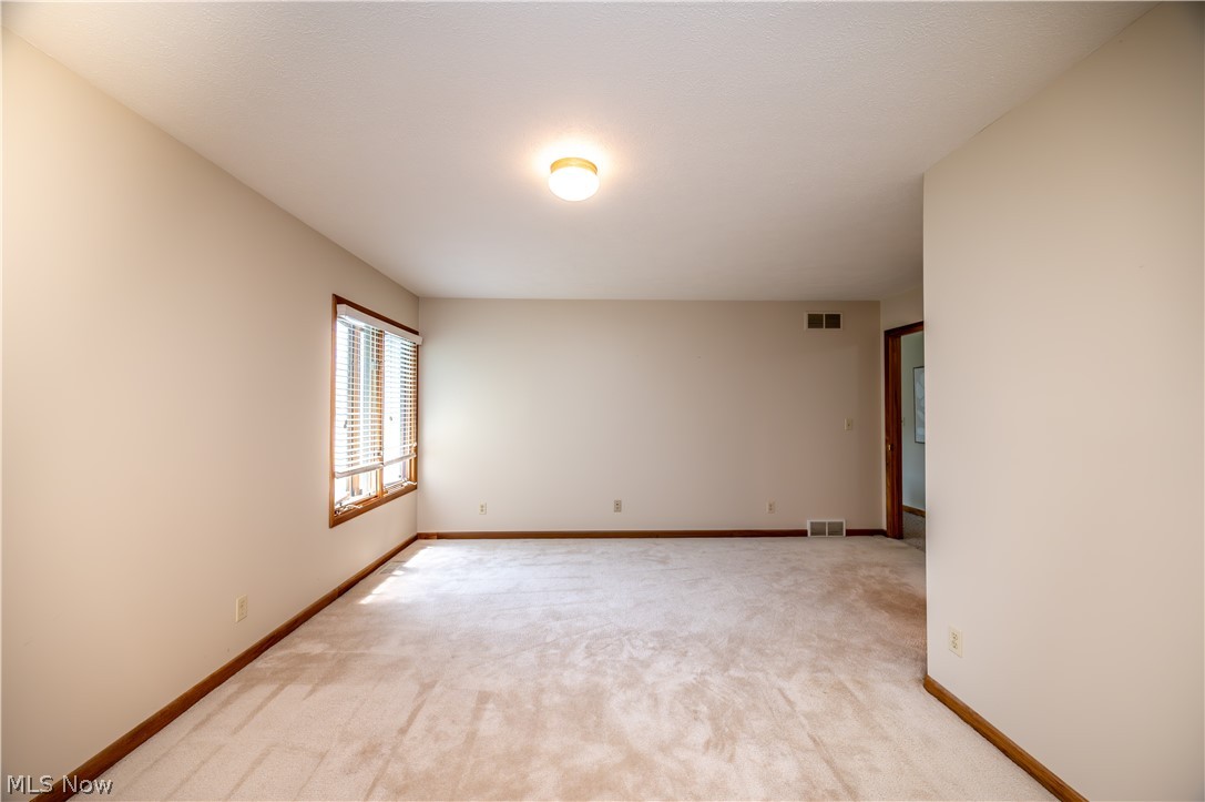 1015 Niles Vienna Road Niles OH 44446