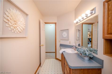 1015 Niles Vienna Road Niles OH 44446