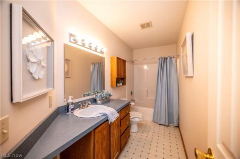 1015 Niles Vienna Road Niles OH 44446