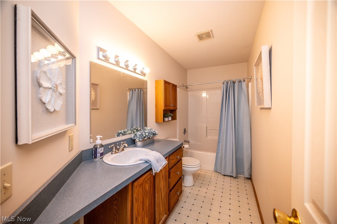 1015 Niles Vienna Road Niles OH 44446