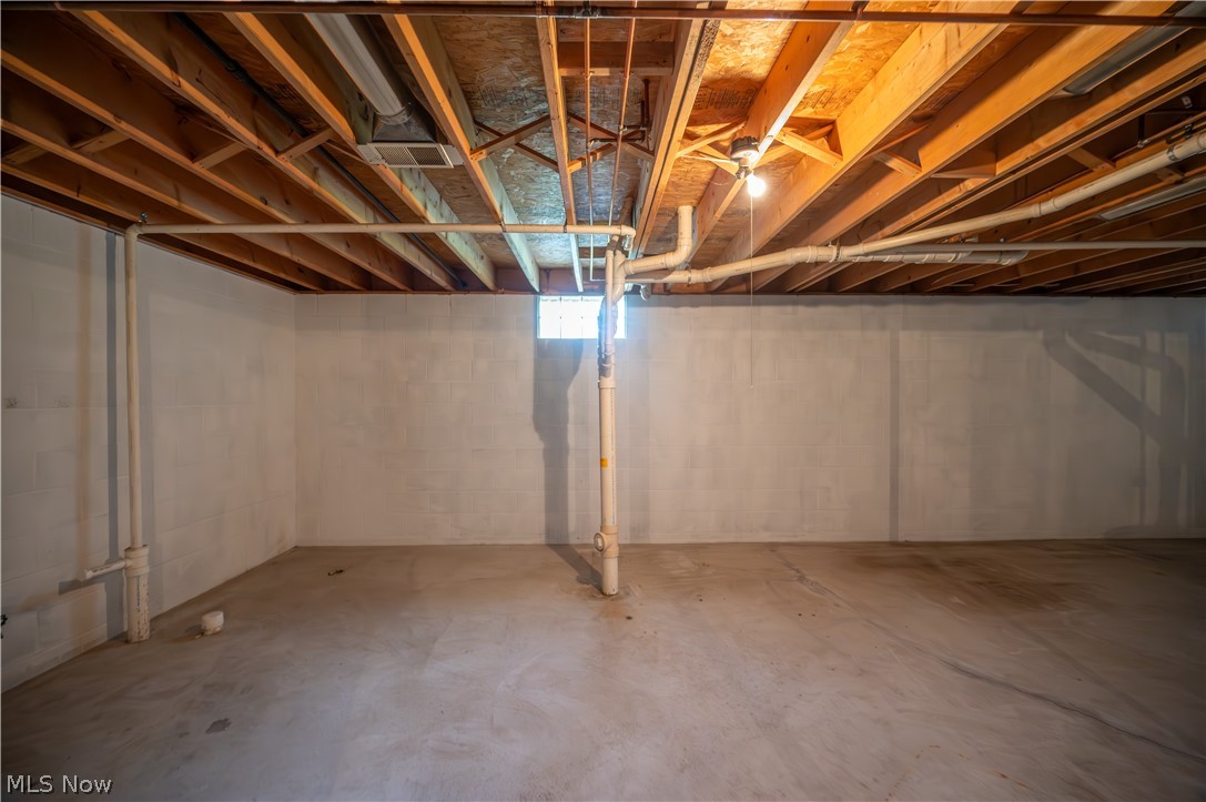 1015 Niles Vienna Road Niles OH 44446