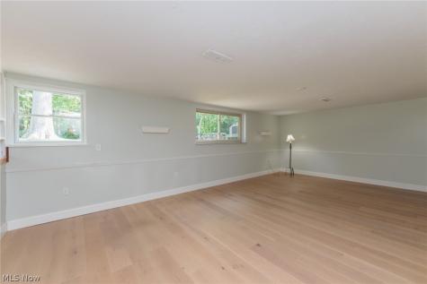 4143 Brendan Lane North Olmsted OH 44070