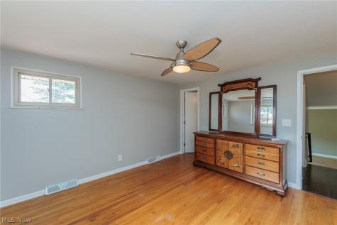 4143 Brendan Lane North Olmsted OH 44070