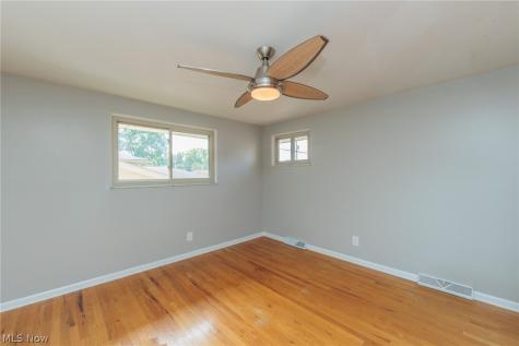 4143 Brendan Lane North Olmsted OH 44070