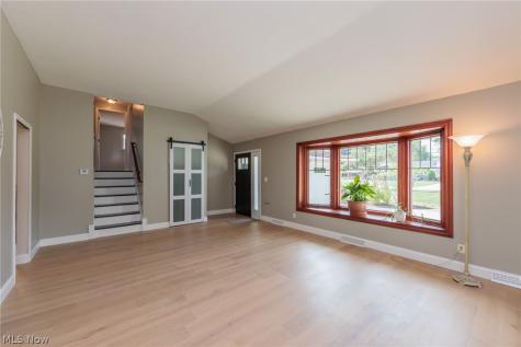 4143 Brendan Lane North Olmsted OH 44070