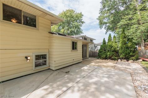 4143 Brendan Lane North Olmsted OH 44070