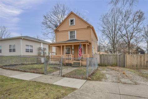 796 Allyn Street Akron OH 44311
