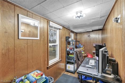 796 Allyn Street Akron OH 44311