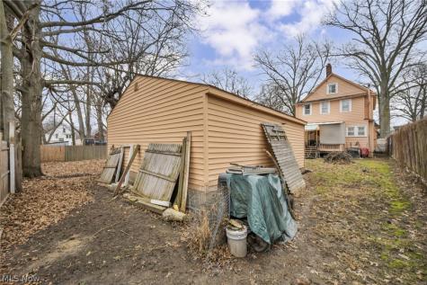 796 Allyn Street Akron OH 44311