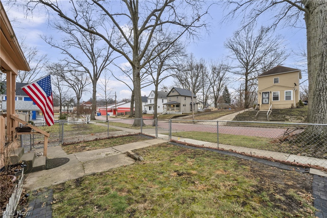 796 Allyn Street Akron OH 44311