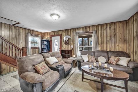 796 Allyn Street Akron OH 44311