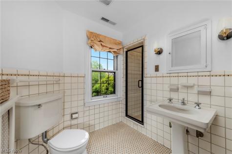 3002 Manchester Road Shaker Heights OH 44122