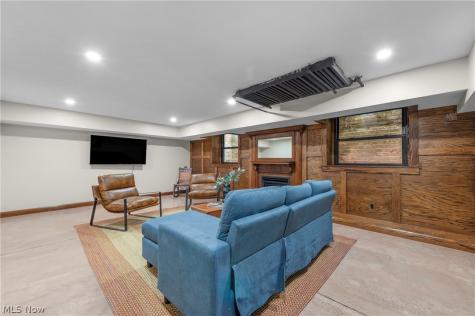 3002 Manchester Road Shaker Heights OH 44122