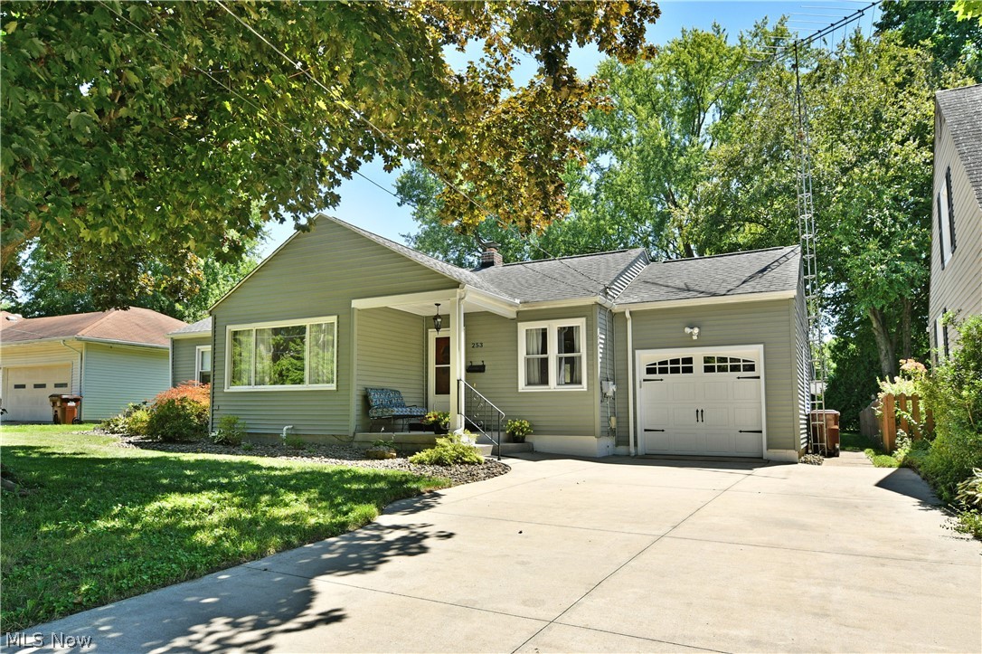 253 Maple Street Newton Falls OH 44444