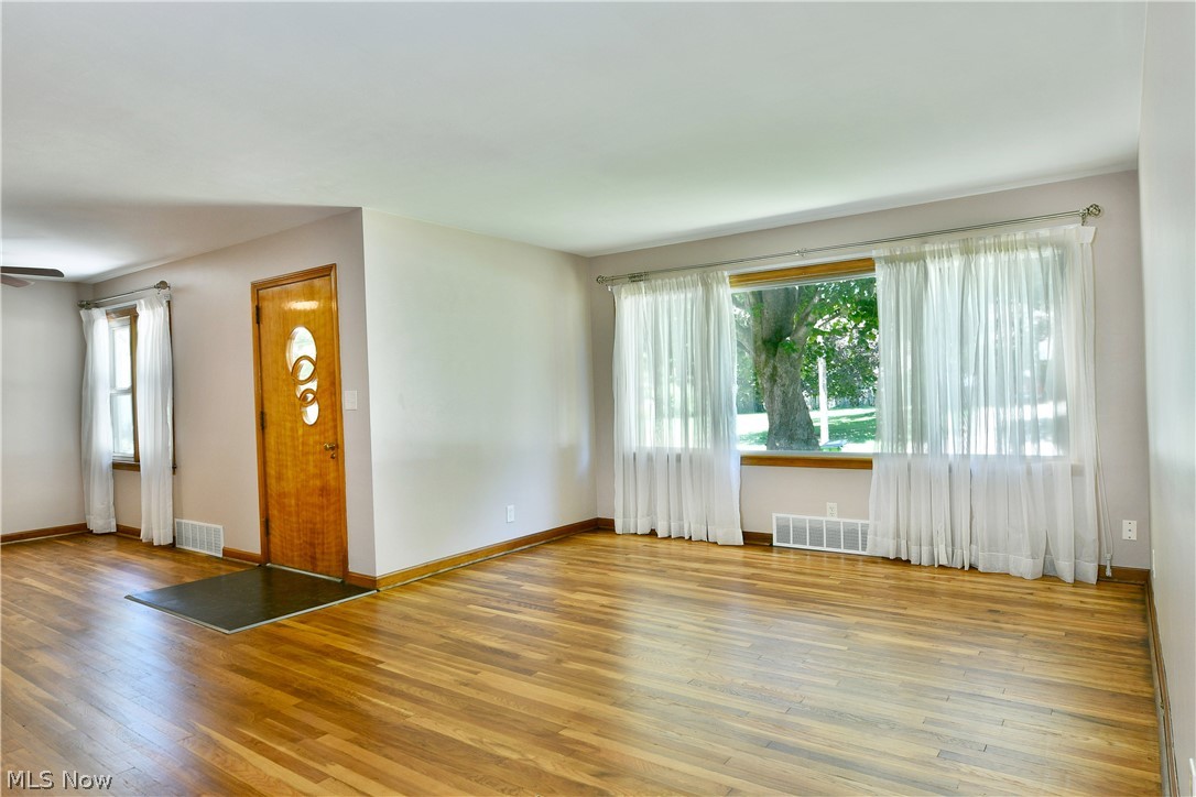 253 Maple Street Newton Falls OH 44444