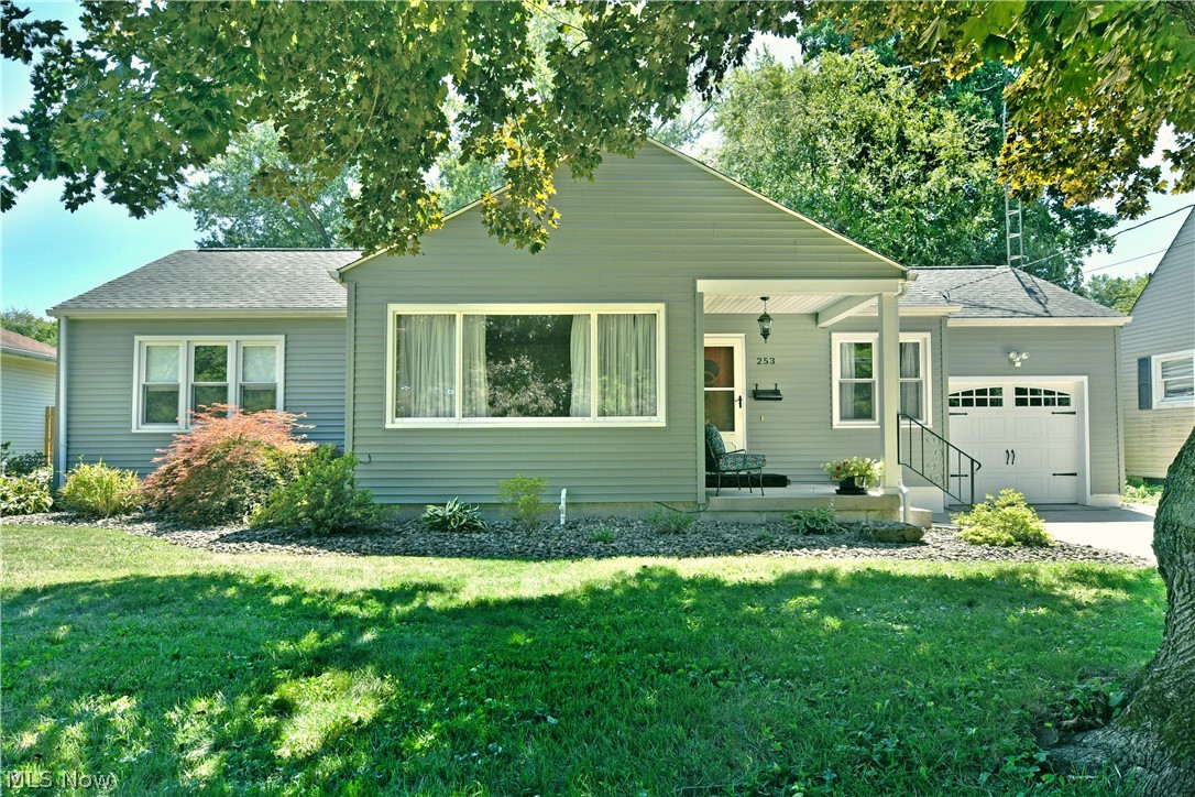 253 Maple Street Newton Falls OH 44444