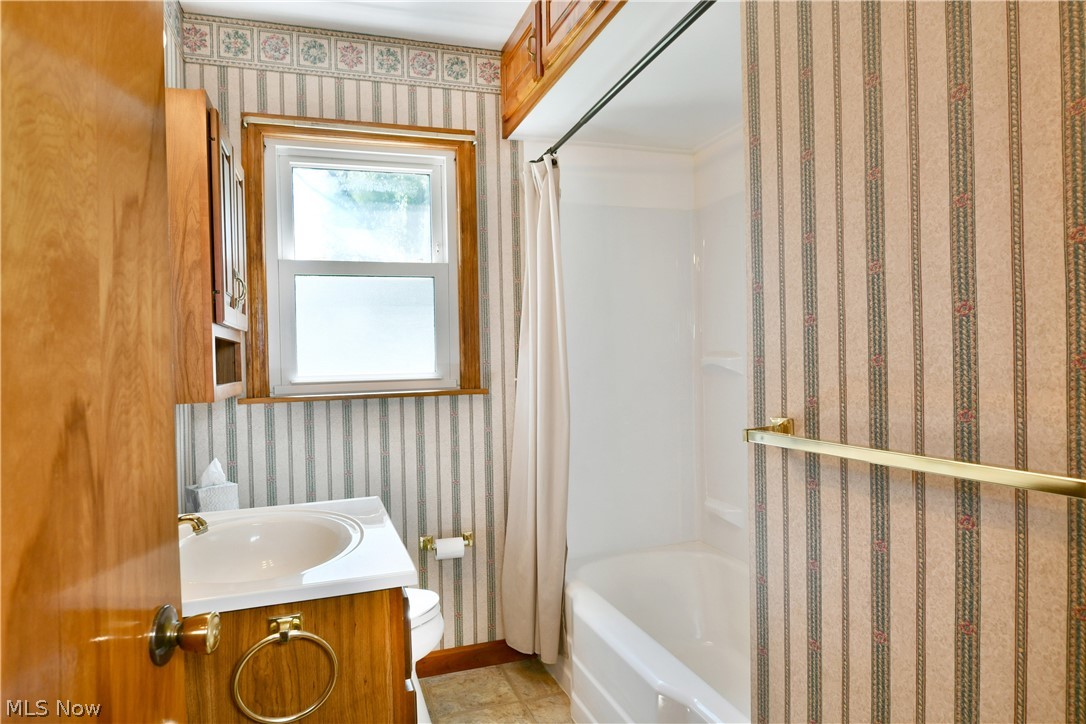 253 Maple Street Newton Falls OH 44444