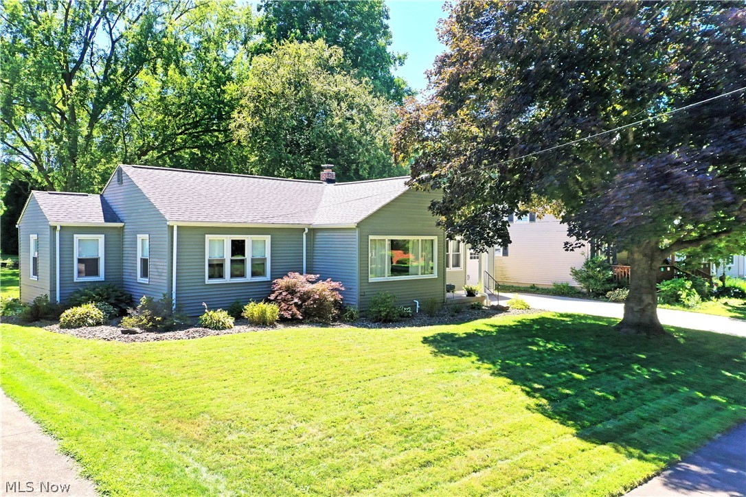 253 Maple Street Newton Falls OH 44444