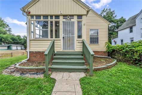 3308 W 125th Street Cleveland OH 44111