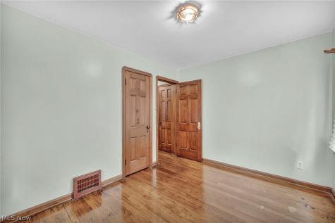 3308 W 125th Street Cleveland OH 44111