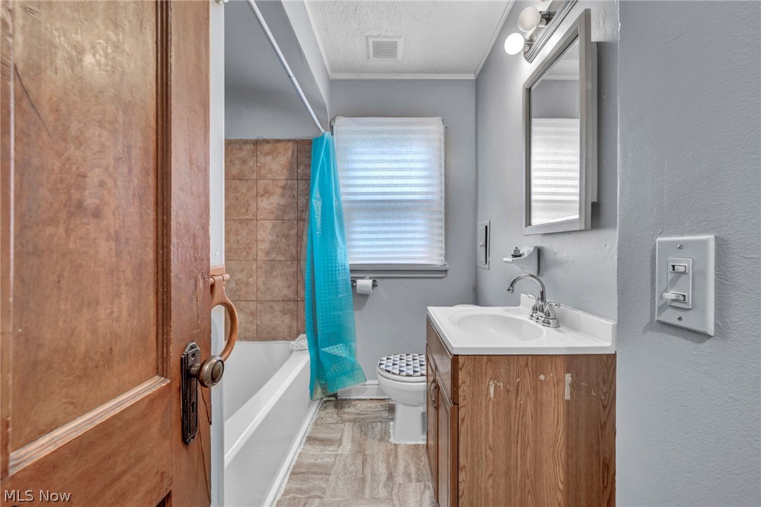 3308 W 125th Street Cleveland OH 44111