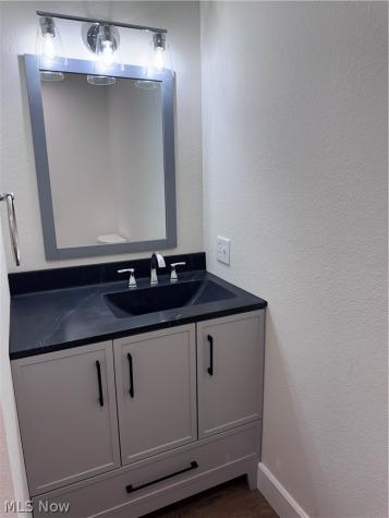 105 Sunnyhill Marietta OH 45750