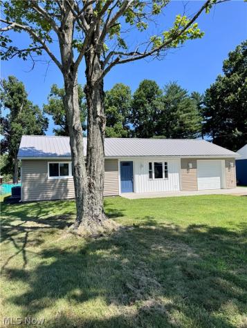105 Sunnyhill Marietta OH 45750
