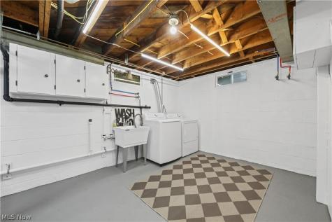 3411 Sweitzer Street NW Uniontown OH 44685