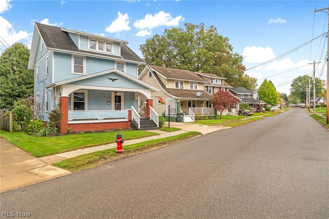 1007 E Gorgas Street Louisville OH 44641
