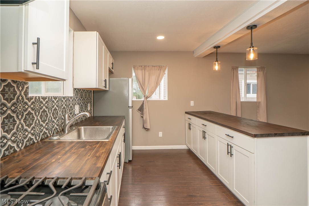 318 Elmport Avenue NE Canton OH 44704
