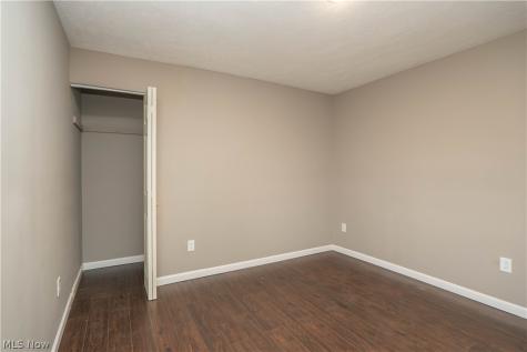 318 Elmport Avenue NE Canton OH 44704