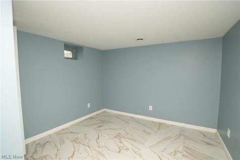 318 Elmport Avenue NE Canton OH 44704