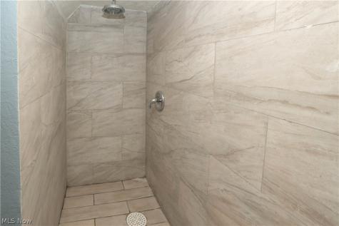 318 Elmport Avenue NE Canton OH 44704