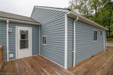 318 Elmport Avenue NE Canton OH 44704