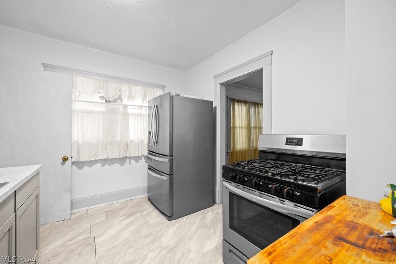 1745 Wayside Road Cleveland OH 44112
